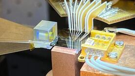 Photo of laser self-injection locking to micro-FP cavity experiment.  Credit: Haotian Cheng.